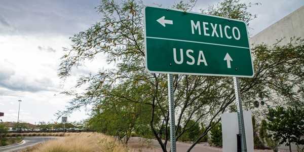 Нужна ли французу с грин-картой США гостевая виза Мексики (FMM) при въезде в Мексику по суше на несколько дней, и если да, то можно ли это сделать на границе?