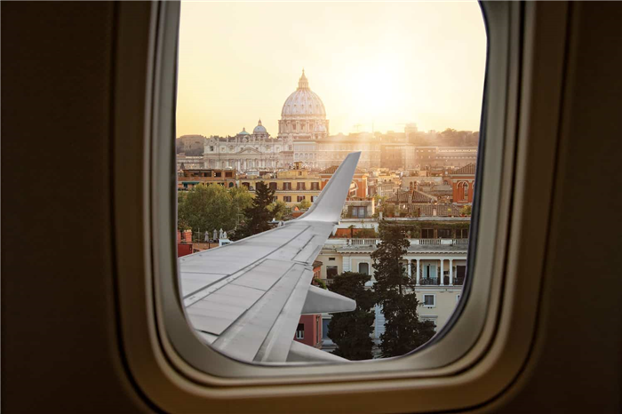 Вид на Рим из иллюминатора самолета
