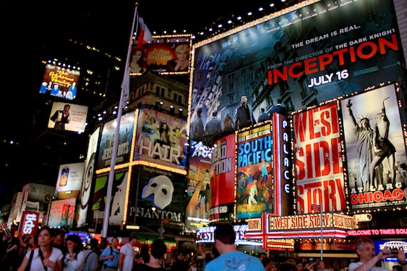 Бродвейские шоу получают выгоду от столетия туризма, так что Дон
